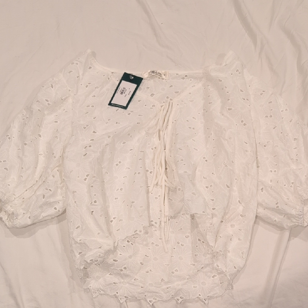 Mahina Ivory Eyelet Puff Sleeve Blouse